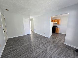 1704stallingsave, Louisville, KY 40216