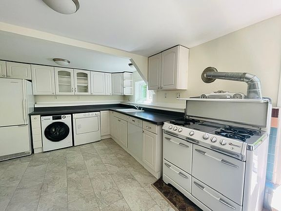4th image of 93 Medway Rd
