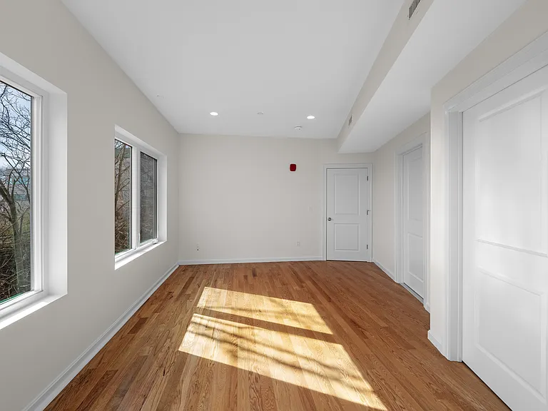 172 Kimball Ave #2 — Photo 17