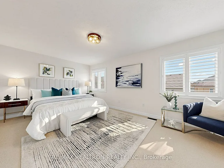 7 Military Ct — Photo 27