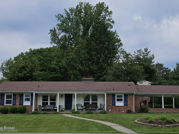 8919 Bingham Dr, Louisville, KY 40242