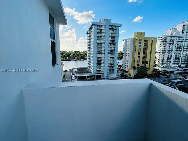 5825 Collins Ave #9C — Photo 57