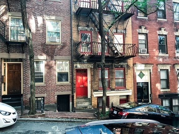 4th image of 49 Garden St #1