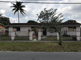 17590 NW 52nd Ave, Miami Gardens, FL 33055