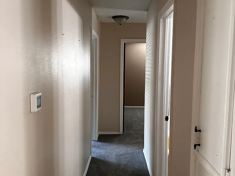 1812 S 5th Pl — Photo 6