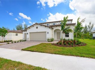 2232 SE 30th St, Homestead, FL 33035