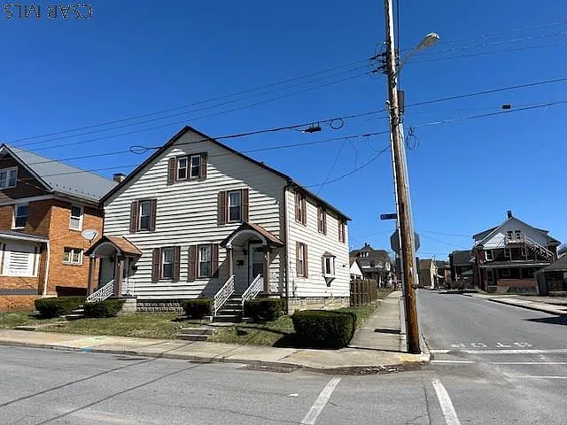 539 Ash St — Photo 12