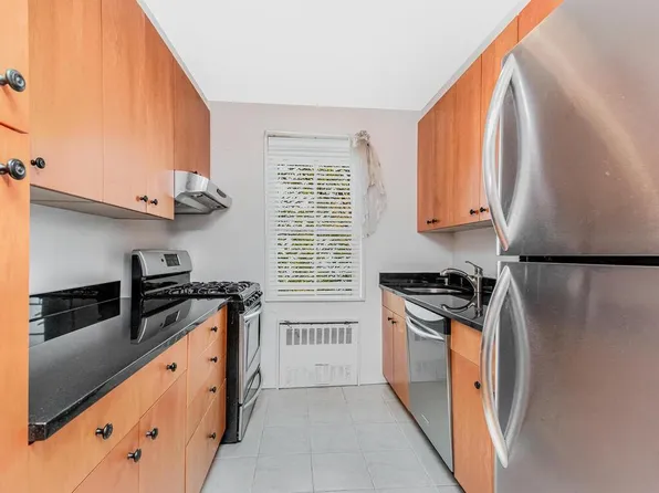 11 Balint Drive #747, Yonkers, NY 10710