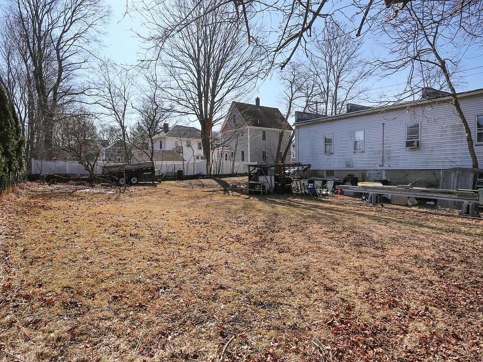 1st image of 62 Waltham St