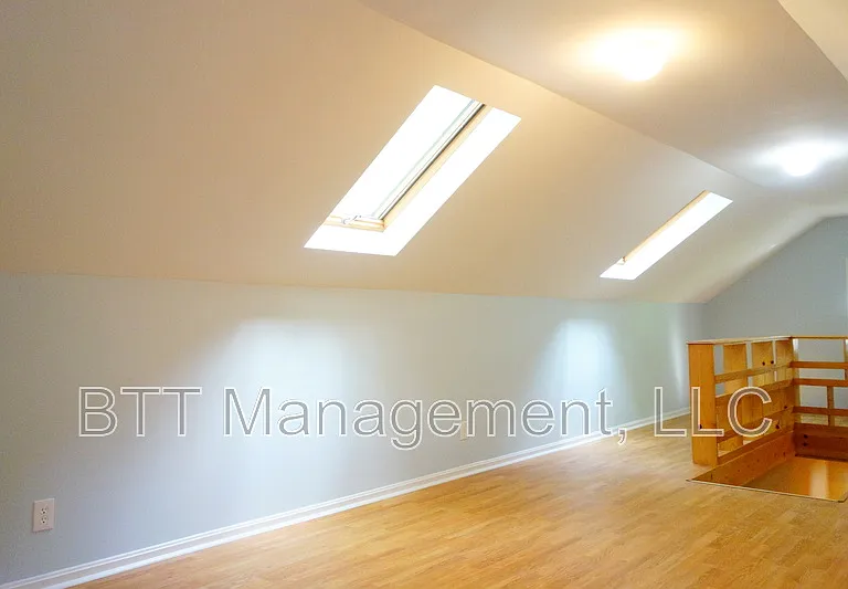 8405 Greenwood Ave #2 — Photo 51