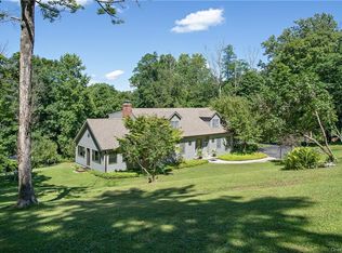 17 Ravine Rd, Pawling, NY 12564