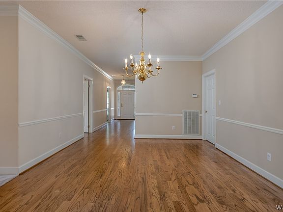 5th image of 1634 River Ro Dr