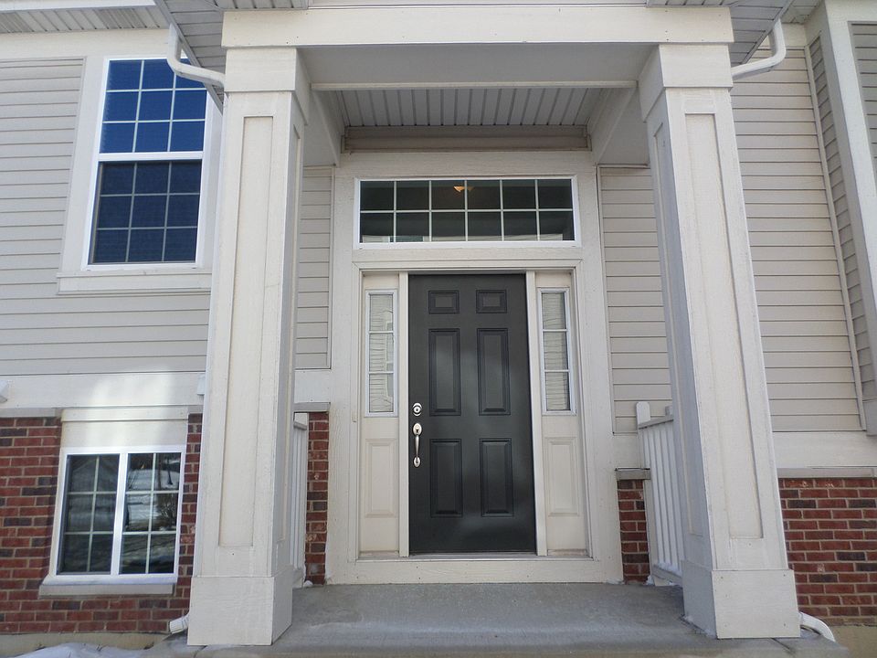 1st image of 1660 Persimmon St