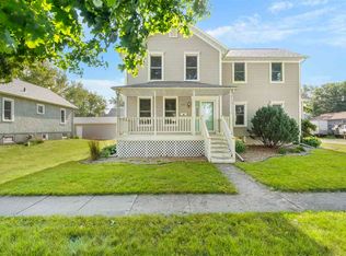 572 Marengo Ave, Marengo, IA