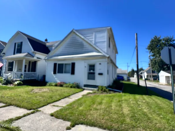 177 Bacon St, Rossford, OH 43460