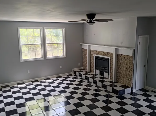 718 Gamble Dr, Heiskell, TN 37754