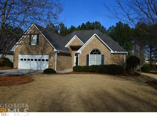 2750 Meadow Gate Way, Loganville, GA 30052