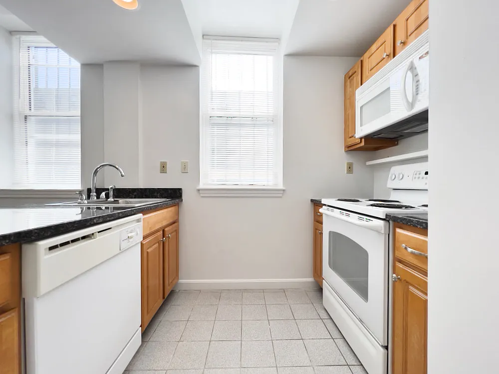 1 bed, 550 sqft, $2,850 — Photo 3