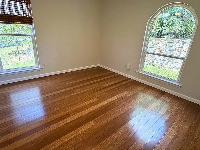 11207 Terrace Bluff Dr — Photo 15