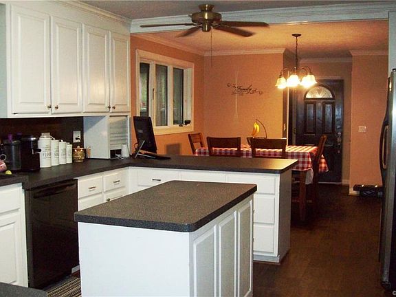 5th image of 6420 Mihalcoe Ln