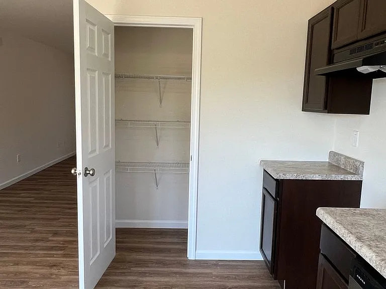 360 Rick Rd — Photo 35