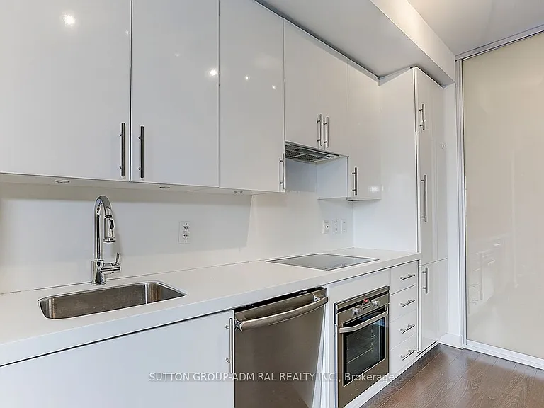 156 Portland St #403 — Photo 13