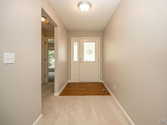 4th image of 46 Soenker Cir
