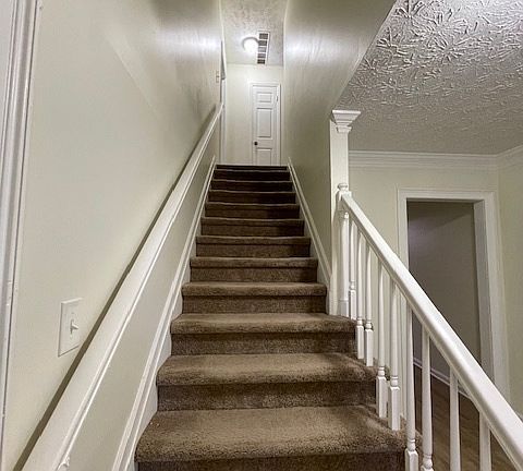 5th image of 502 Westbridge Dr