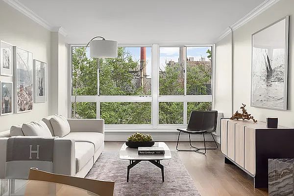 1st image of 625 Main St APT 630