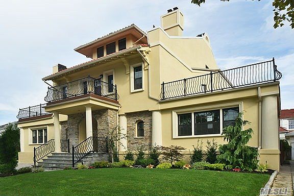 2nd image of 145 W Olive St