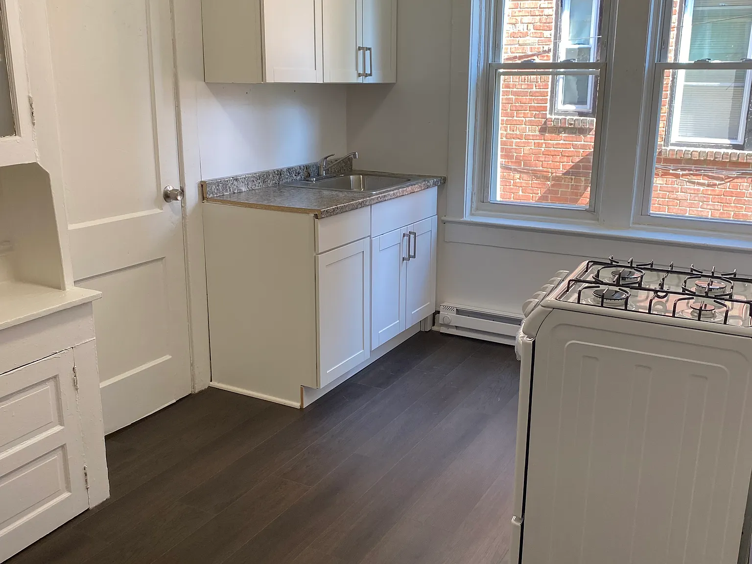 1 bed, $1,275 — Photo 2
