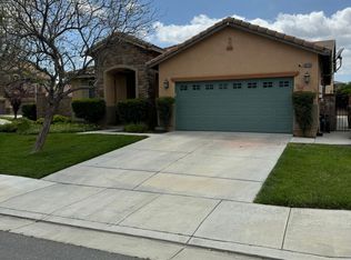 30293 Linden Gate Ln, Menifee, CA 92584