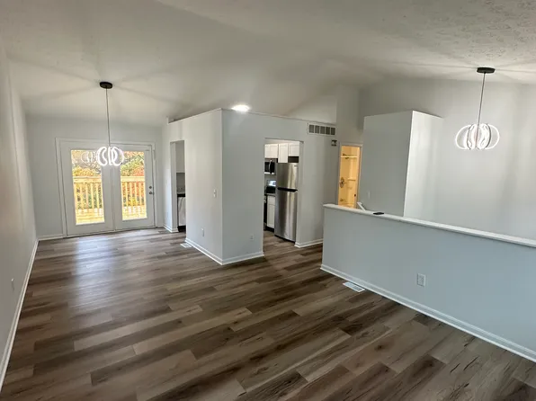 2716 Ridgecrest Ln, Covington, KY 41017