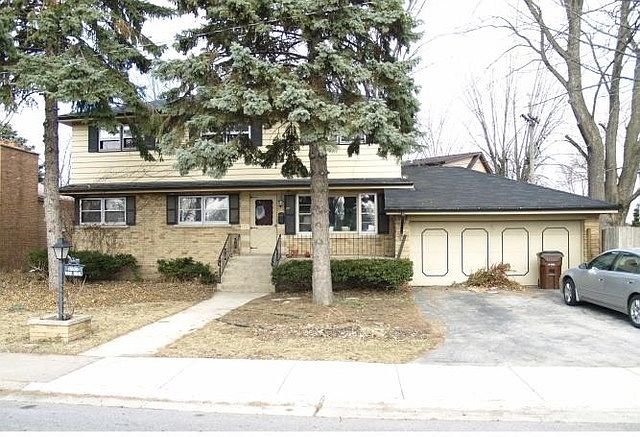 1st image of 15520 Rose Dr