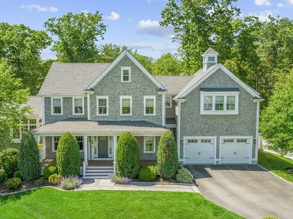 28 Highfield Ln, Norwell, MA 02061