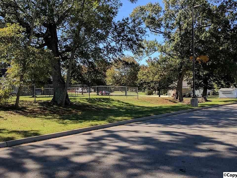 2nd image of 10208 Burgreen Rd