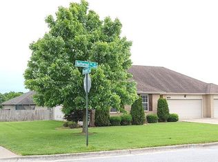 5412 Butternut Dr, Springfield, MO 65802