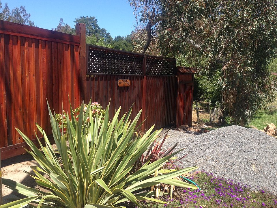 2nd image of 2499 Schaeffer Rd
