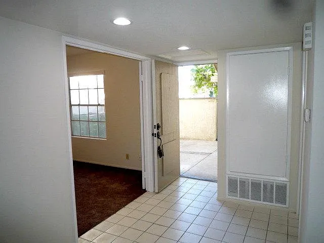 25366 Felicia Ct — Photo 6