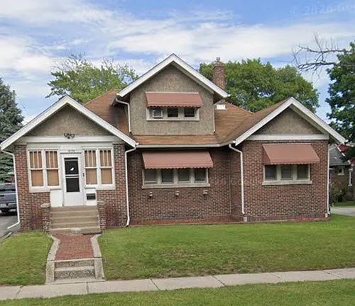 18139 Oakwood Ave Photo 1