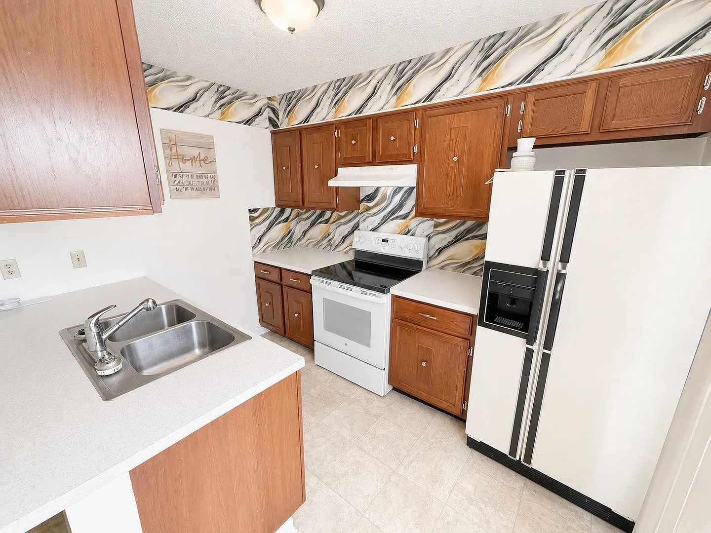 Bossier Townhome — Photo 3