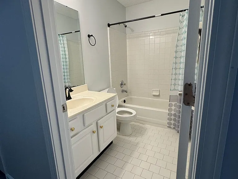 8843 Overlea Cv — Photo 18
