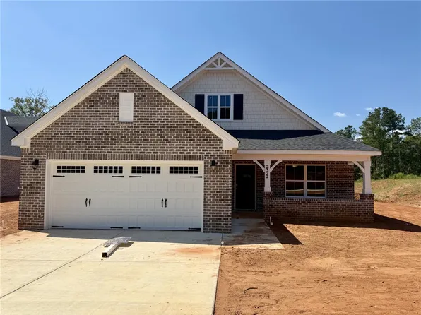 2322 Lake Shadow Ln, Opelika, AL 36801