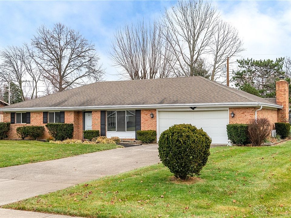 1st image of 8360 Garnet Dr