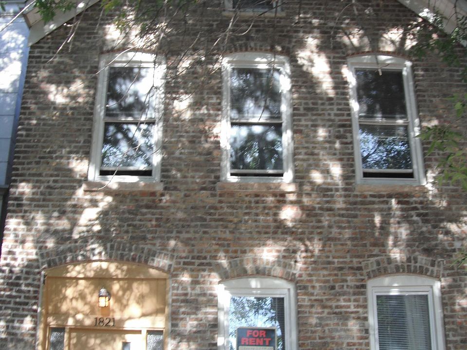 1st image of 1821 N Wolcott Ave #1
