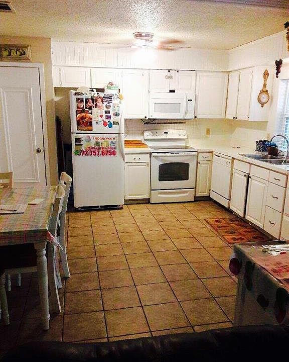 2nd image of 617 Oxford Park