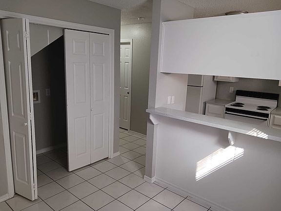 2nd image of 2412 W Elisa Ln #17308325