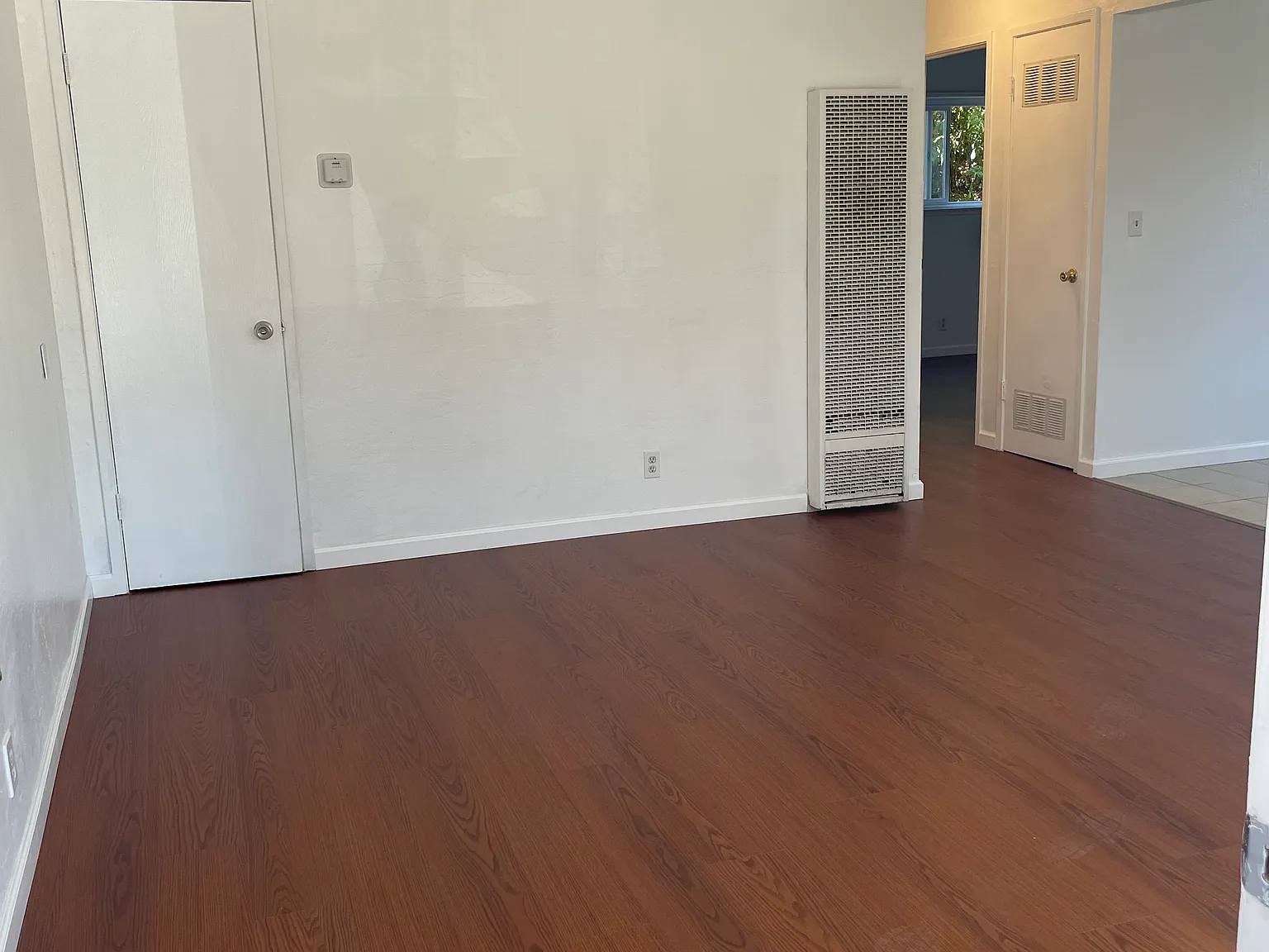 2 bed, 900 sqft, $2,500 — Photo 1