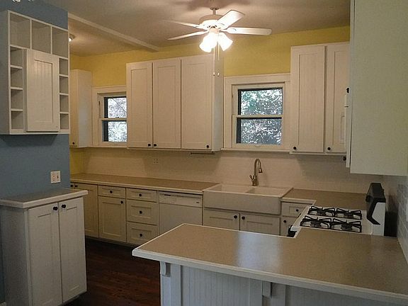 4th image of 205 Avenue C
