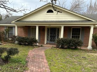 190 W Cypress St, Charleston, MS 38921